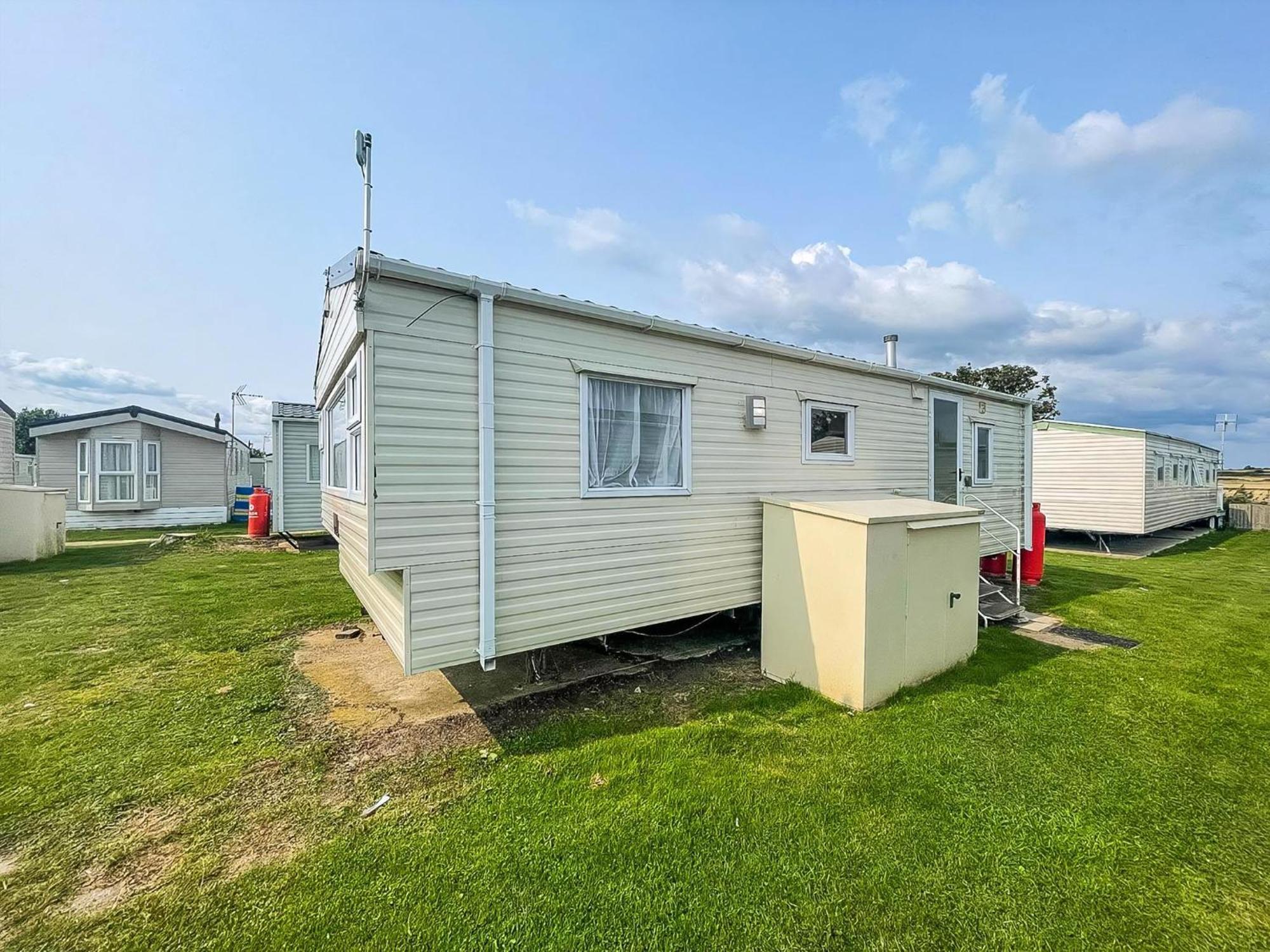 Superb Caravan With Free Wifi At Seawick Ref 27022s Campingplatz *